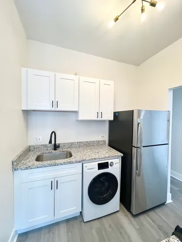 $1,700 | 2258 South Sacramento Avenue, Unit 3, Chicago, IL 60623