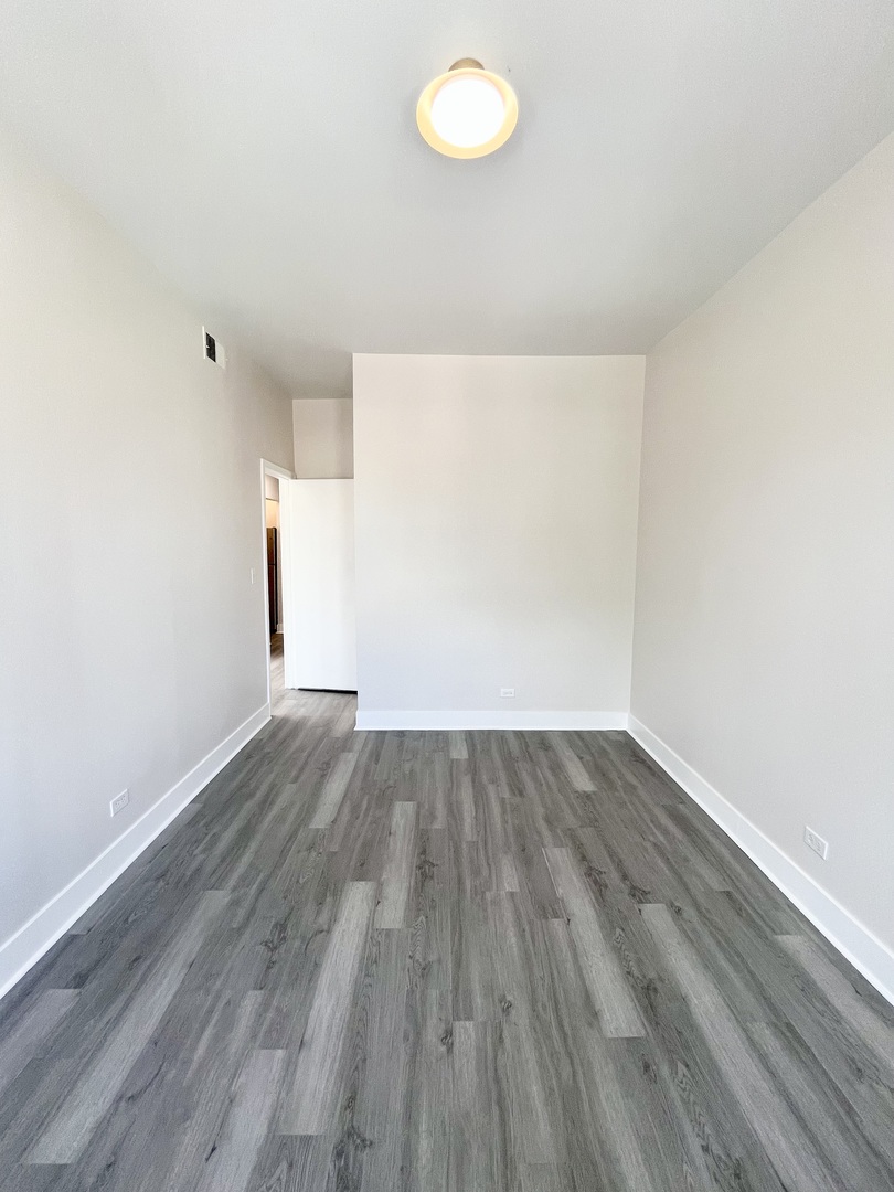 2258 South Sacramento Avenue, Unit 3 Chicago, IL 60623 - Photo 10 of 19