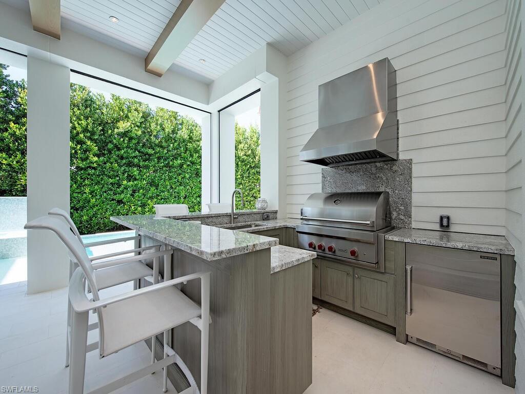 141 9th Avenue South Naples, FL 34102 - Photo 24 of 33