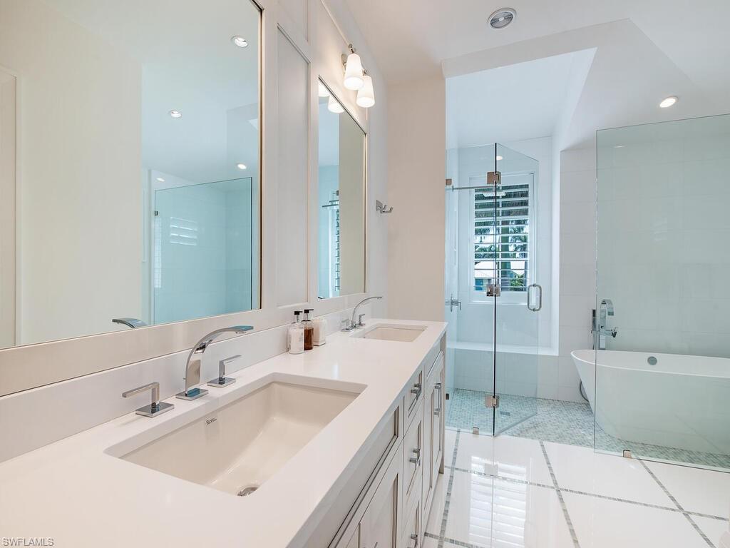 141 9th Avenue South Naples, FL 34102 - Photo 30 of 33