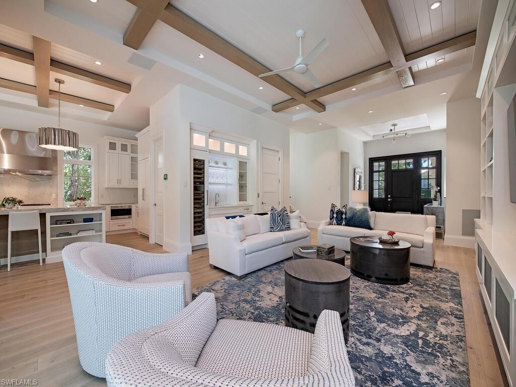 141 9th Avenue South Naples, FL 34102 - Photo 9 of 33