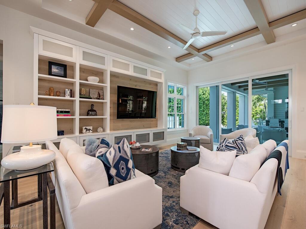 141 9th Avenue South Naples, FL 34102 - Photo 10 of 33