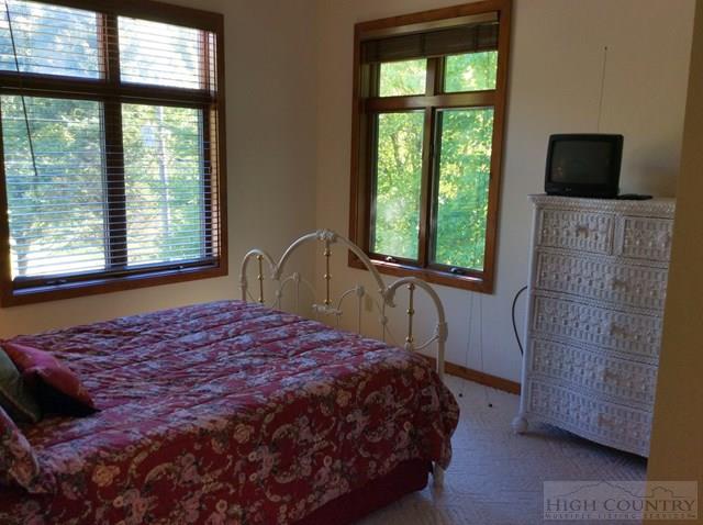 107 Old Field Road Beech Mountain, NC 28604 - Photo 15 of 28