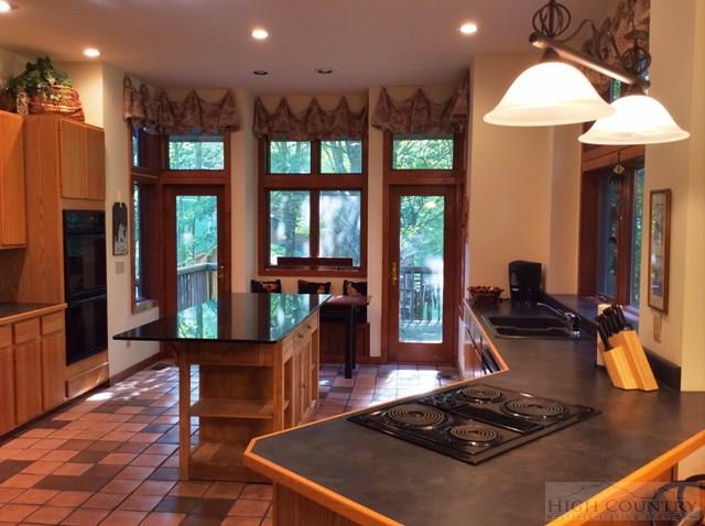 107 Old Field Road Beech Mountain, NC 28604 - Photo 4 of 28