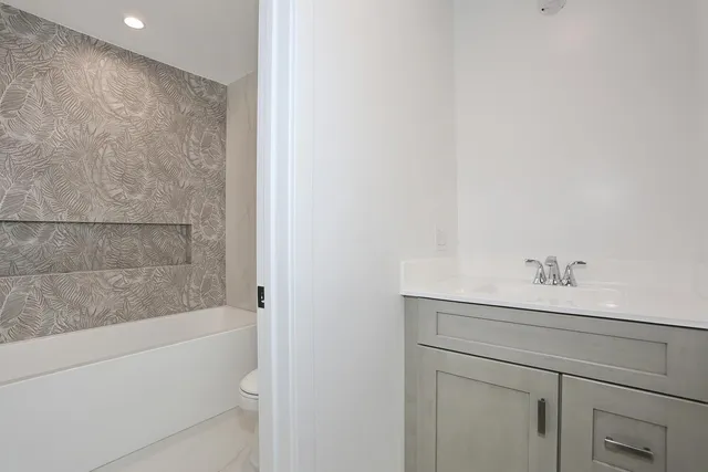 $1,400,000 | 37 Ewing Avenue, Unit 201, Spring Valley, NY 10977