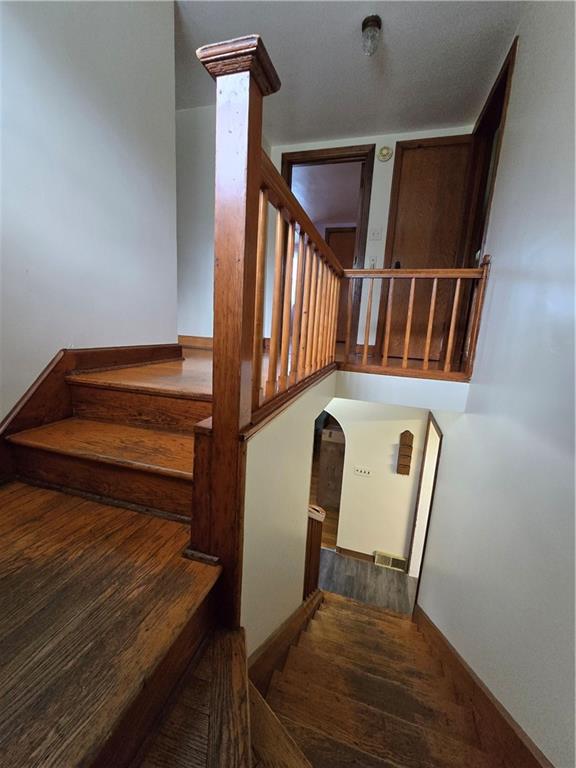 368 Pittsburgh Road Butler, PA 16002 - Photo 22 of 26 a view of entryway