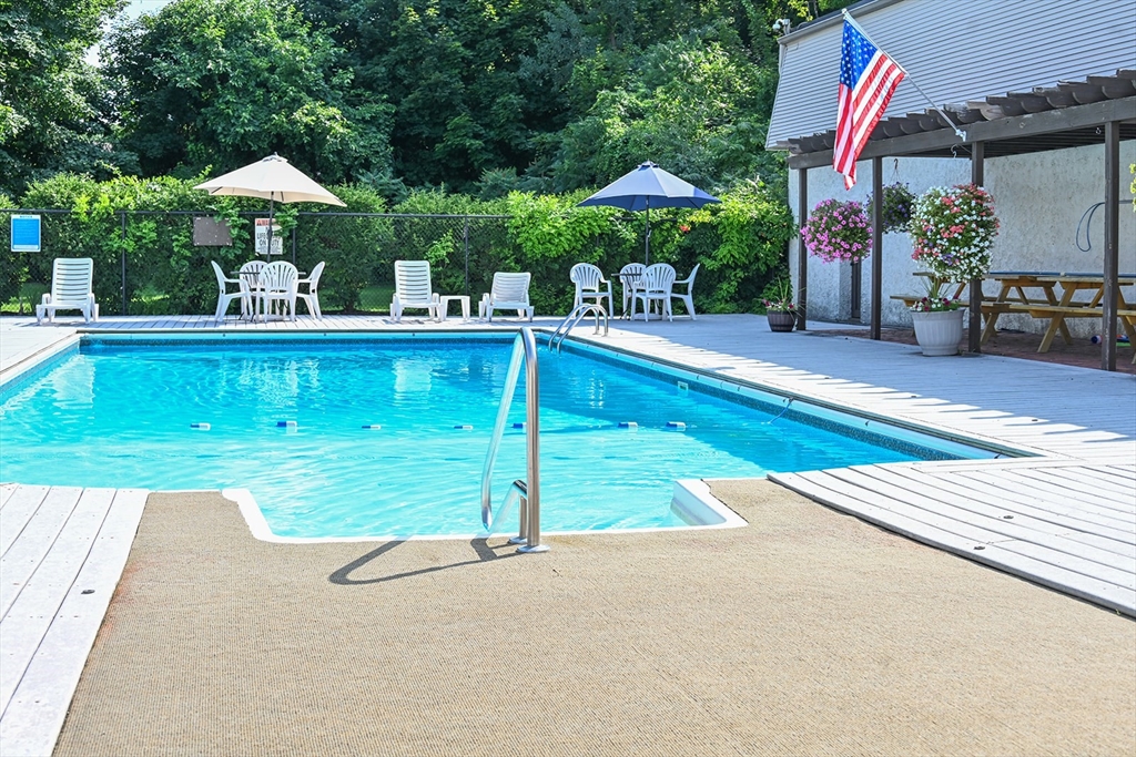 24 Maple Crest Circle, Unit F Holyoke, MA 01040 - Photo 39 of 41 Gallery Image 39
