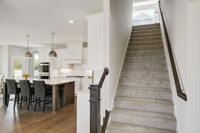 $869,900 | 3660 Knightsbridge Ln Lake North, Lake Elmo, MN 55042