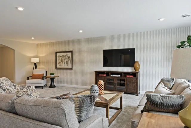 $869,900 | 3660 Knightsbridge Ln Lake North, Lake Elmo, MN 55042