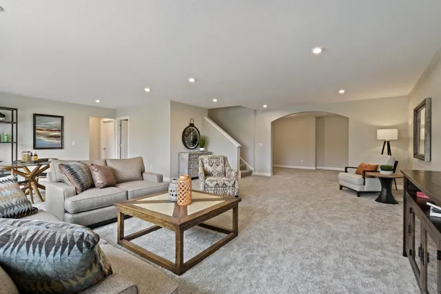 $869,900 | 3660 Knightsbridge Ln Lake North, Lake Elmo, MN 55042