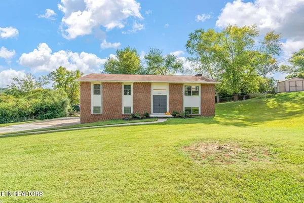 $475,000 | 10808 Dineen Drive, Knoxville, TN 37934