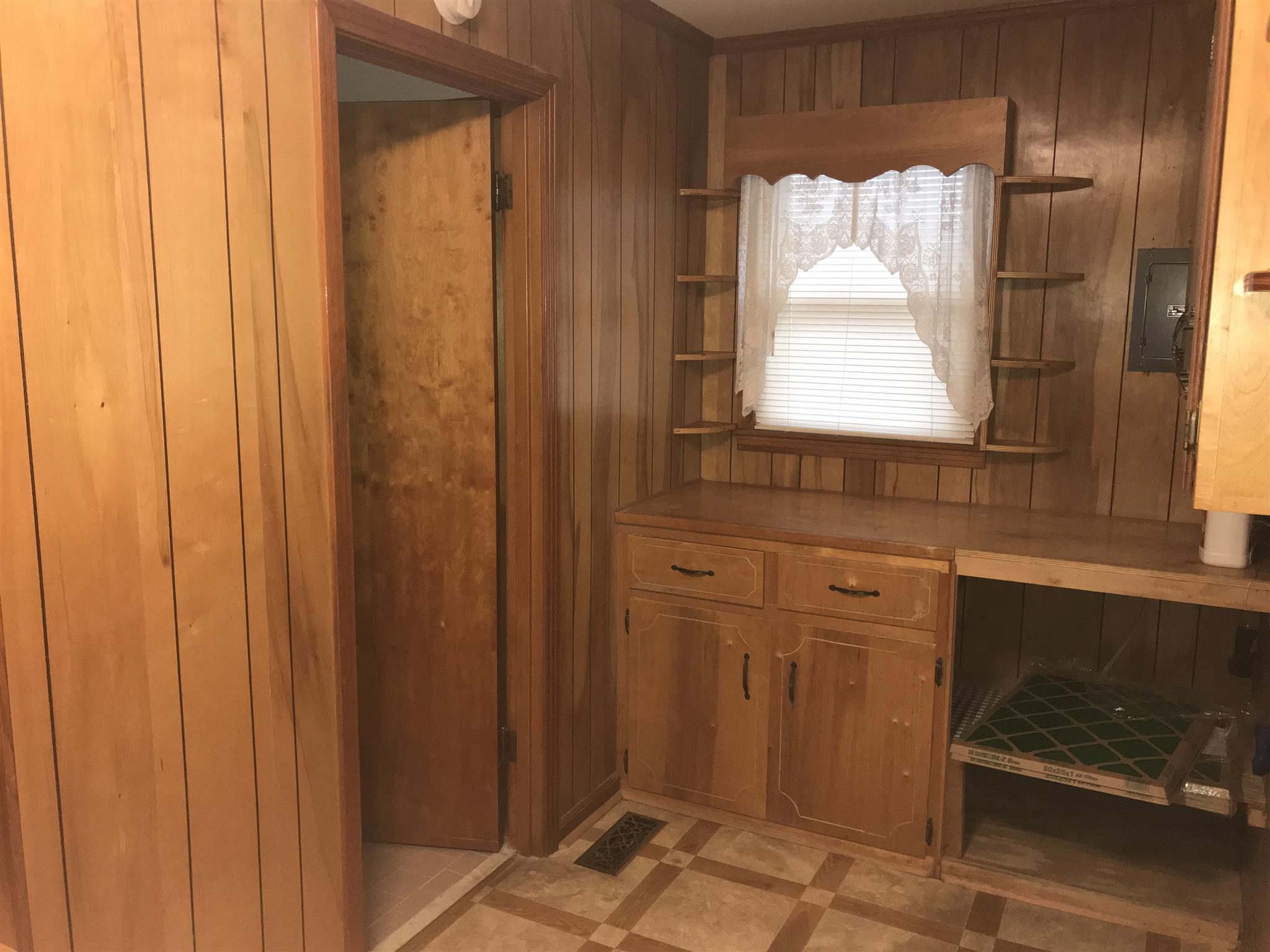 1220 Swamp Road Portland, TN 37148 - Photo 18 of 28 Utility room