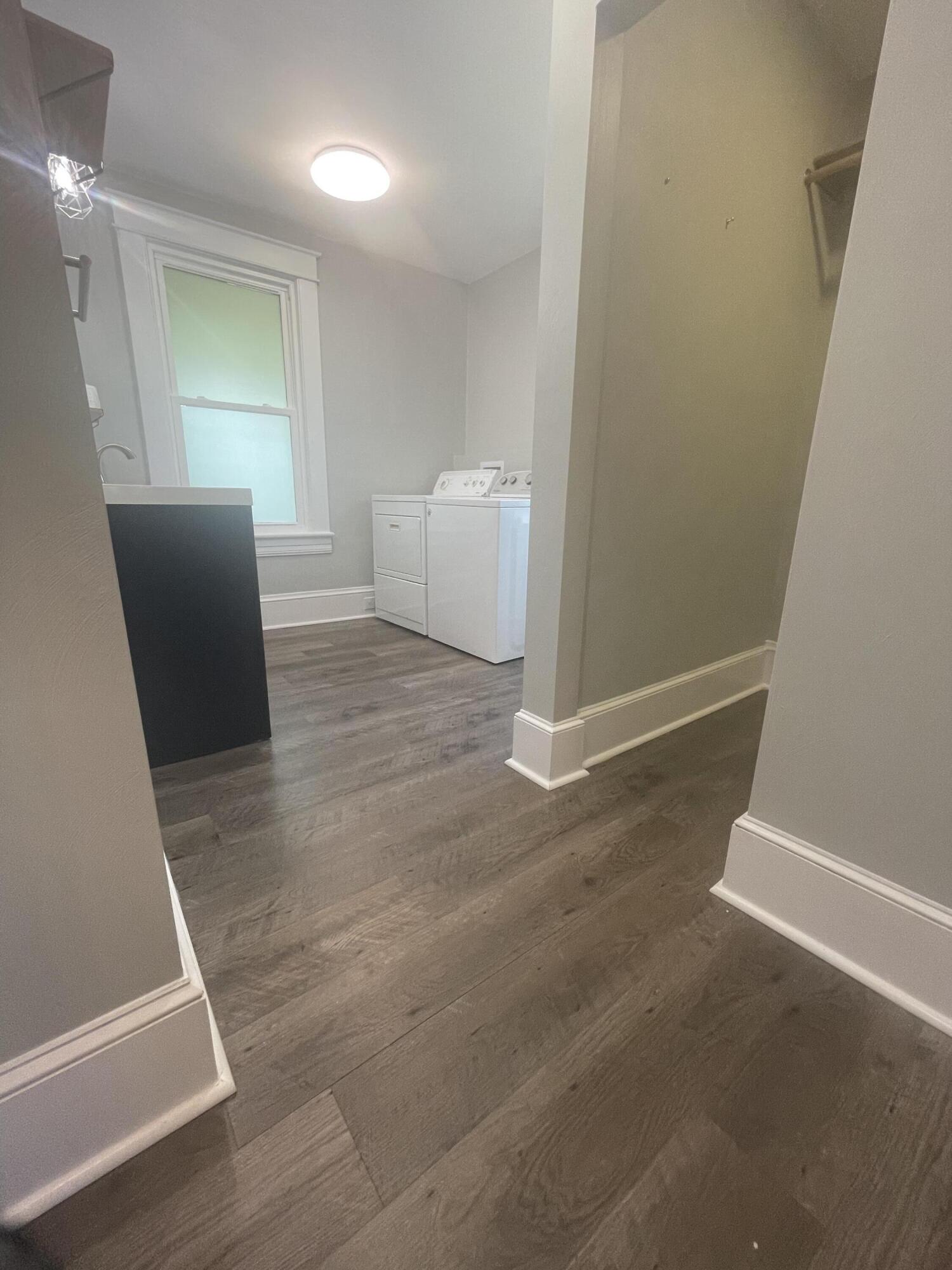 216 West Augusta Avenue Vinton, VA 24179 - Photo 32 of 43 IMG_8118