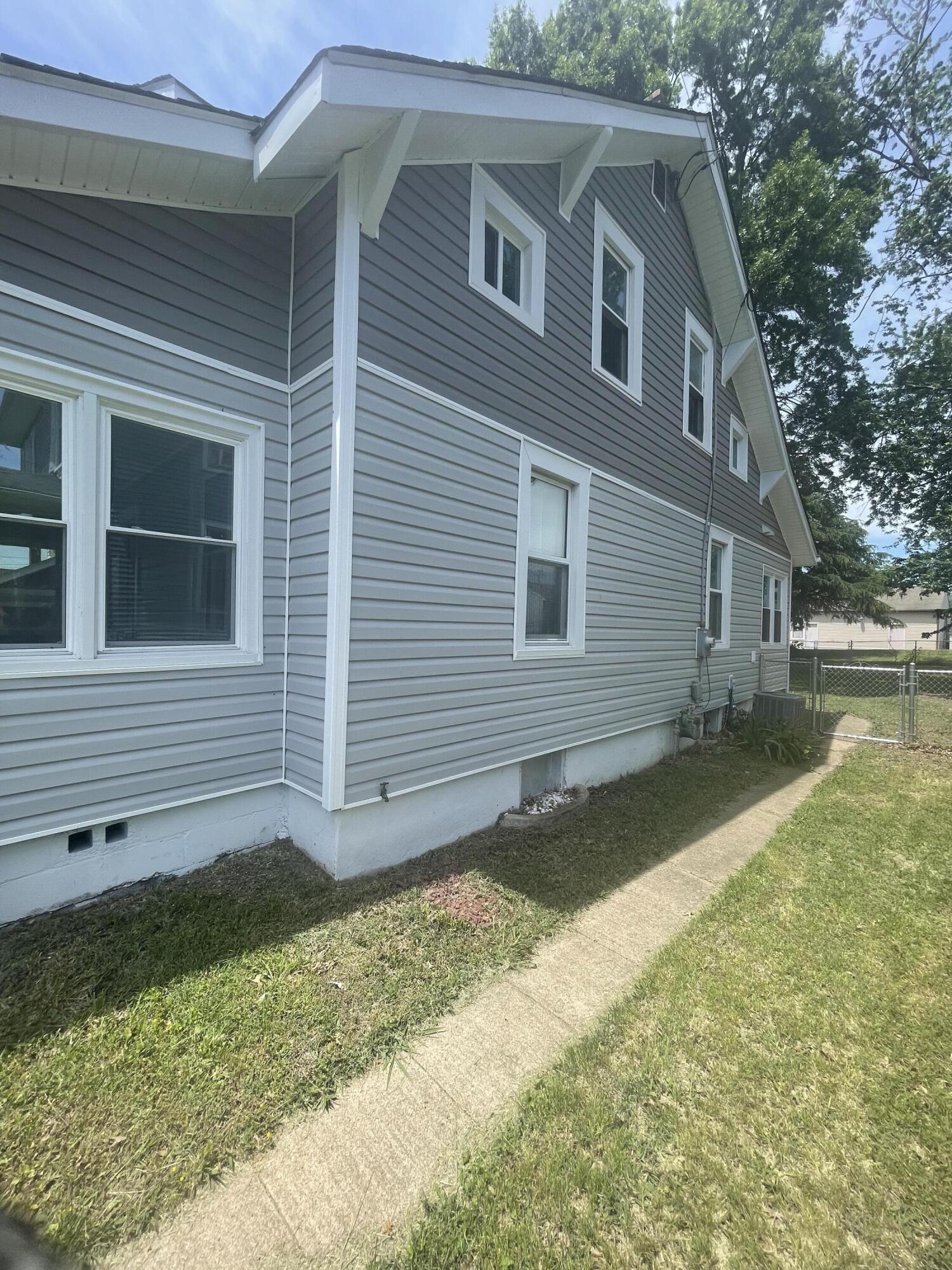 216 West Augusta Avenue Vinton, VA 24179 - Photo 42 of 43 IMG_8129