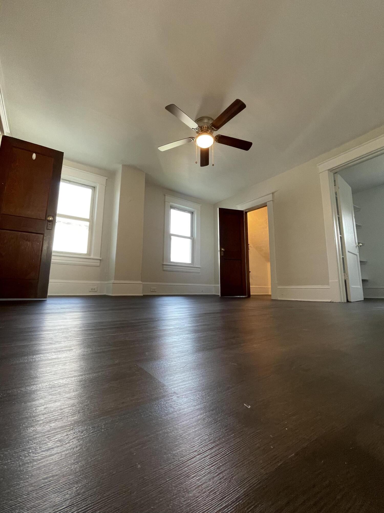 216 West Augusta Avenue Vinton, VA 24179 - Photo 9 of 43 IMG_2420