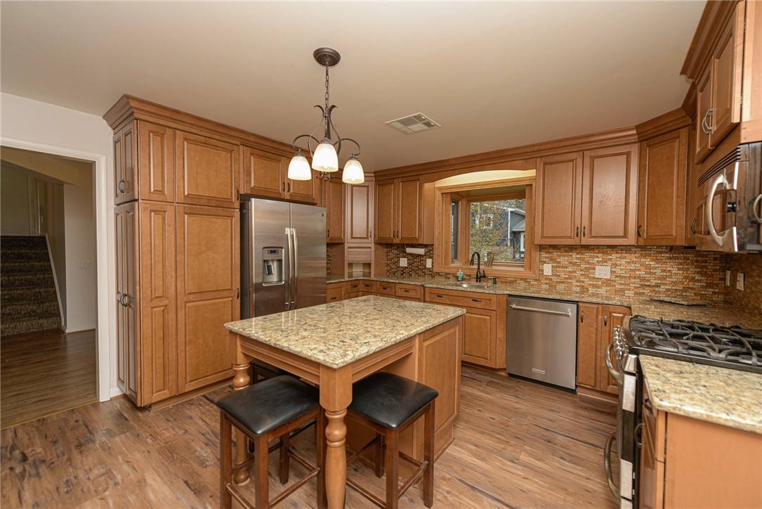 171 Harwood Circle Rochester, NY 14625 - Photo 13 of 45