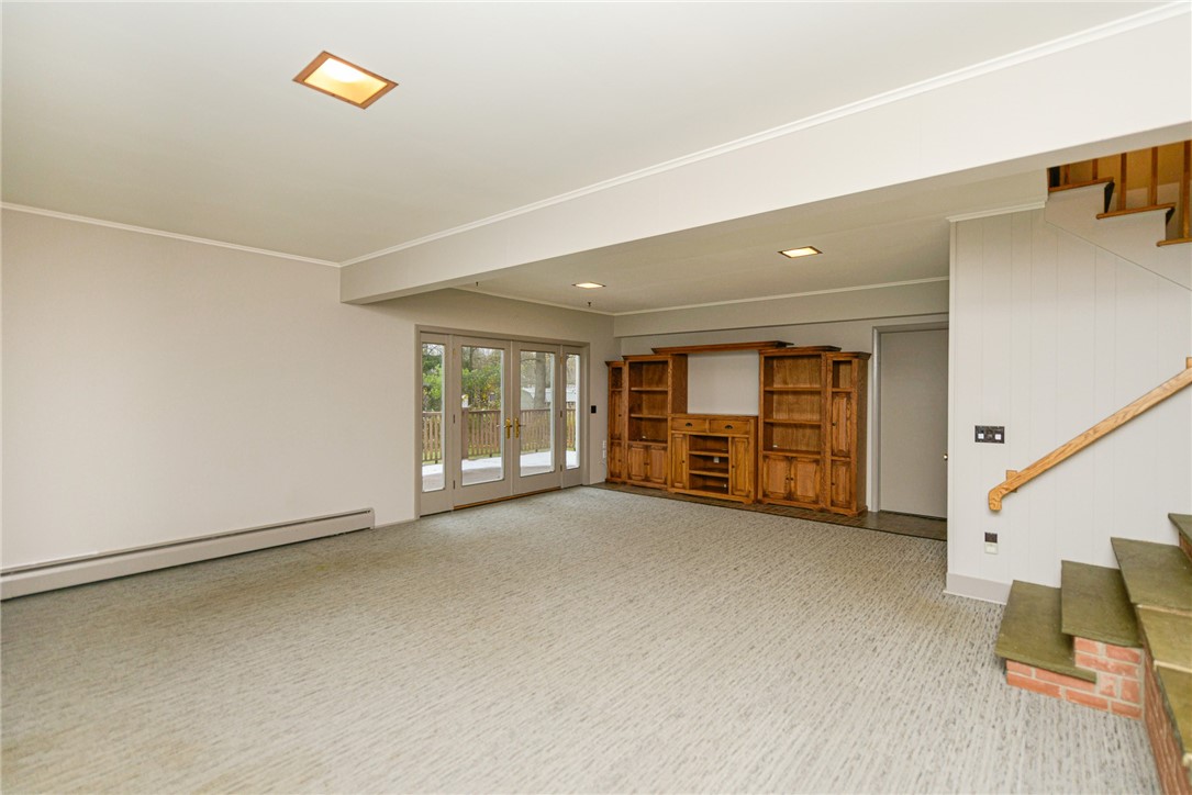 171 Harwood Circle Rochester, NY 14625 - Photo 30 of 45