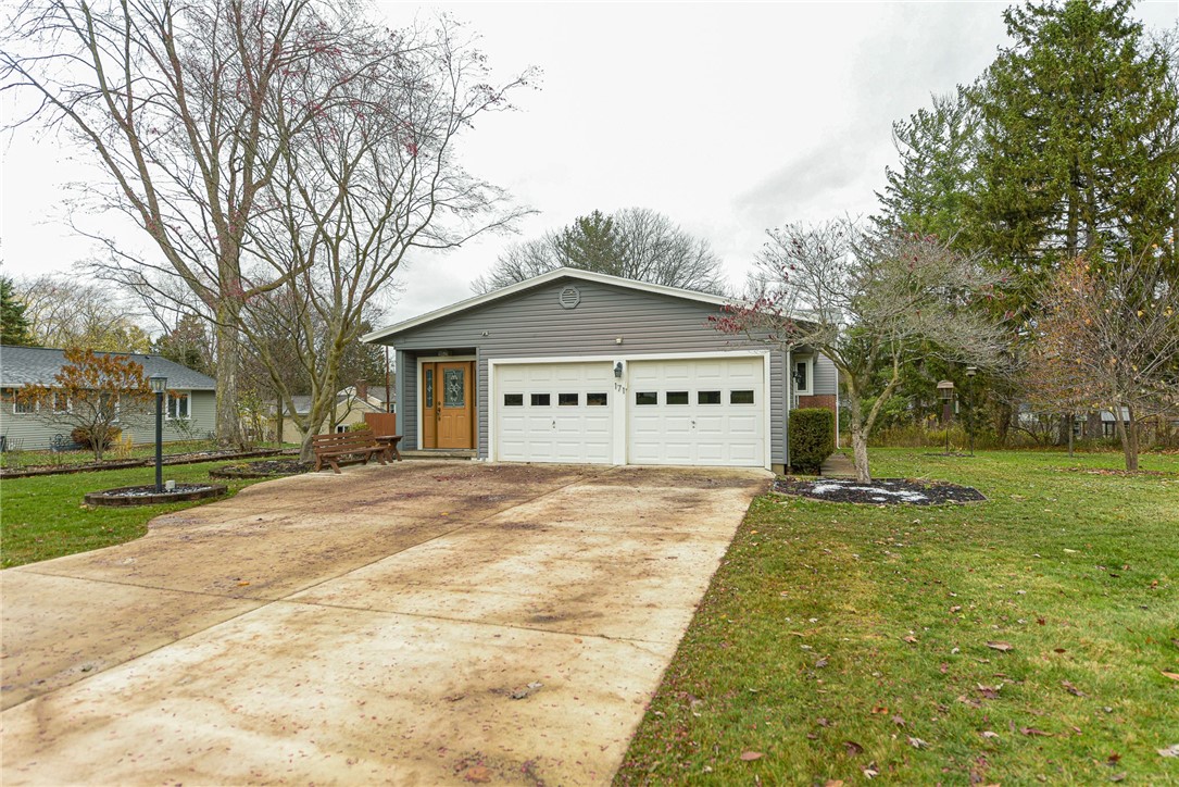 171 Harwood Circle Rochester, NY 14625 - Photo 4 of 45