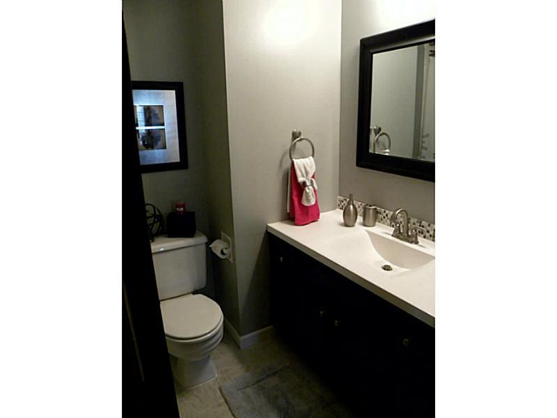 641 Cobblestone Road, Unit 1 Avon, IN 46123 - Photo 20 of 24 Gallery Image 20