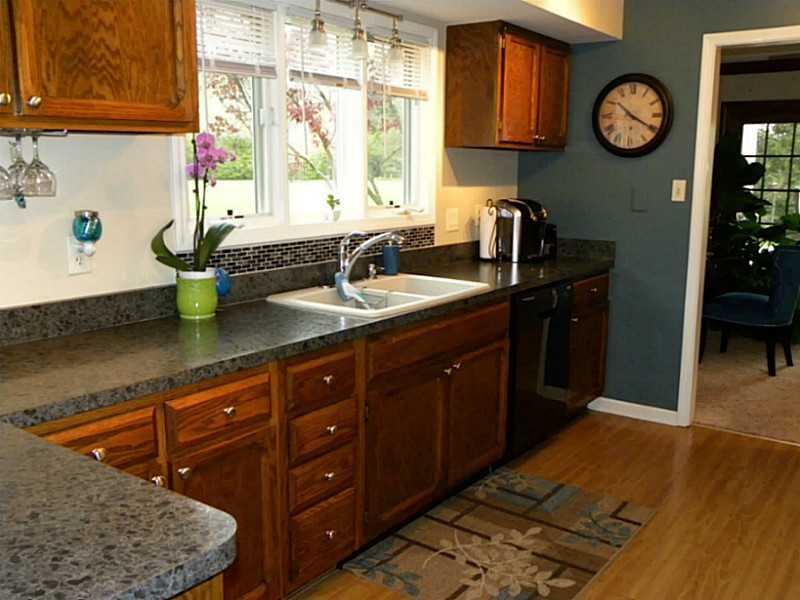 641 Cobblestone Road, Unit 1 Avon, IN 46123 - Photo 9 of 24 Gallery Image 9