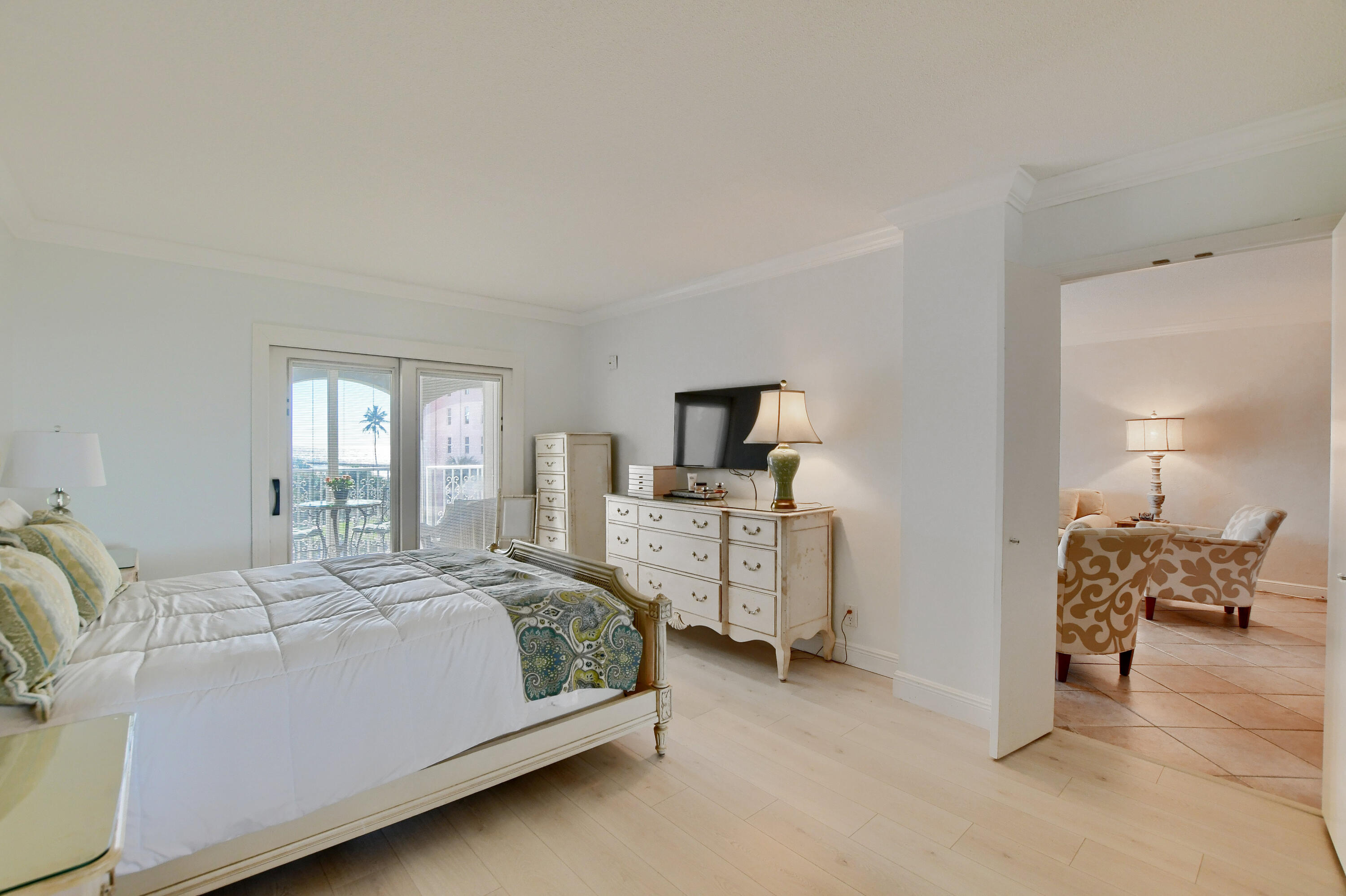 1040 Banyan Road, Unit 302C Boca Raton, FL 33432 - Photo 42 of 55 42_ebf_6449-hdr(5)