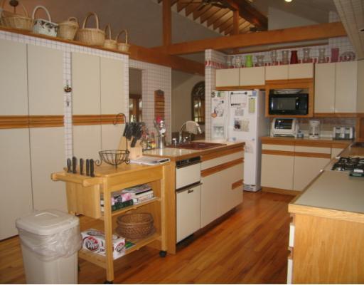 435 Sanitarium Road Washington, PA 15301 - Photo 5 of 18 Kitchen.
