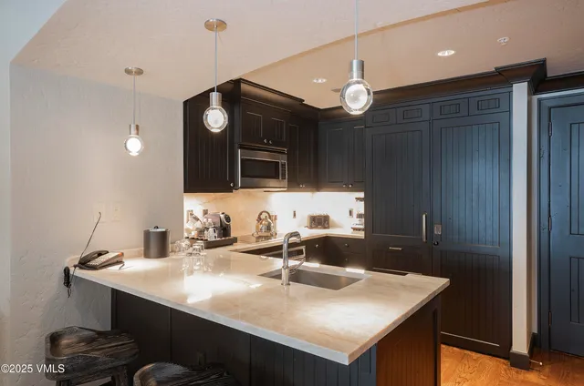 $3,400,000 | 130 Daybreak Ridge Road, Unit HS640, Avon, CO 81620