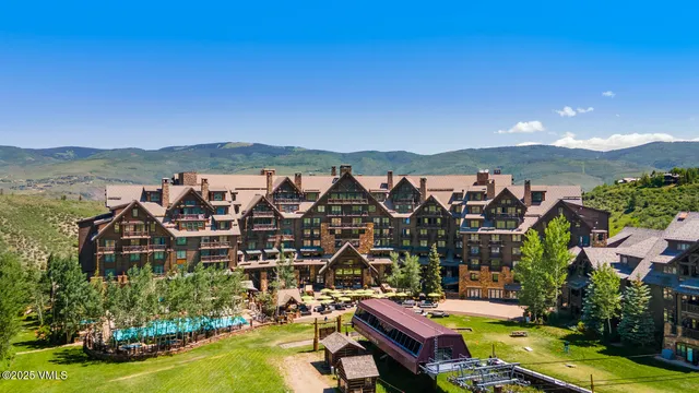 $3,400,000 | 130 Daybreak Ridge Road, Unit HS640, Avon, CO 81620