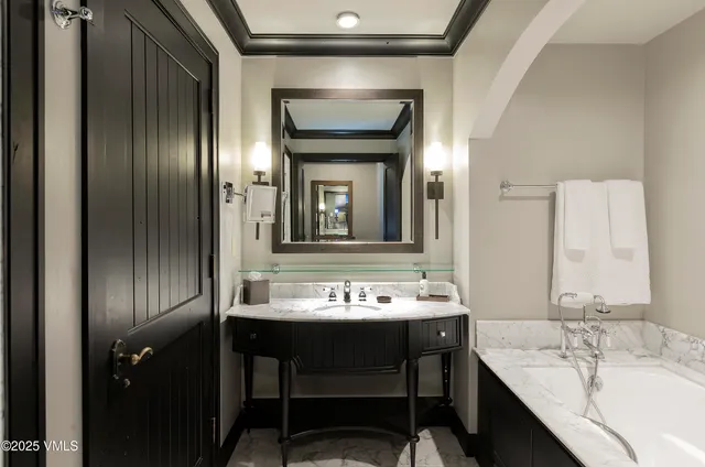 $3,400,000 | 130 Daybreak Ridge Road, Unit HS640, Avon, CO 81620