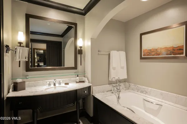 $3,300,000 | 130 Daybreak Ridge Road, Unit HS640, Avon, CO 81620