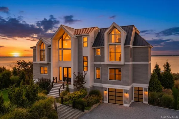 $7,950,000 | 20 Cove Lane, West Hampton Dunes, NY 11978