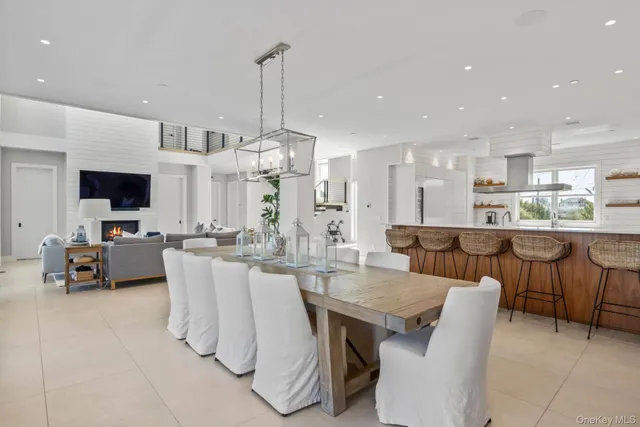 $7,950,000 | 20 Cove Lane, West Hampton Dunes, NY 11978
