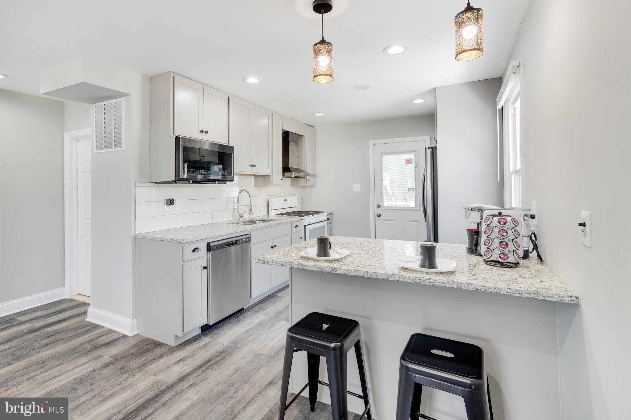 907 Martin Road Essex, MD 21221 - Photo 15 of 38