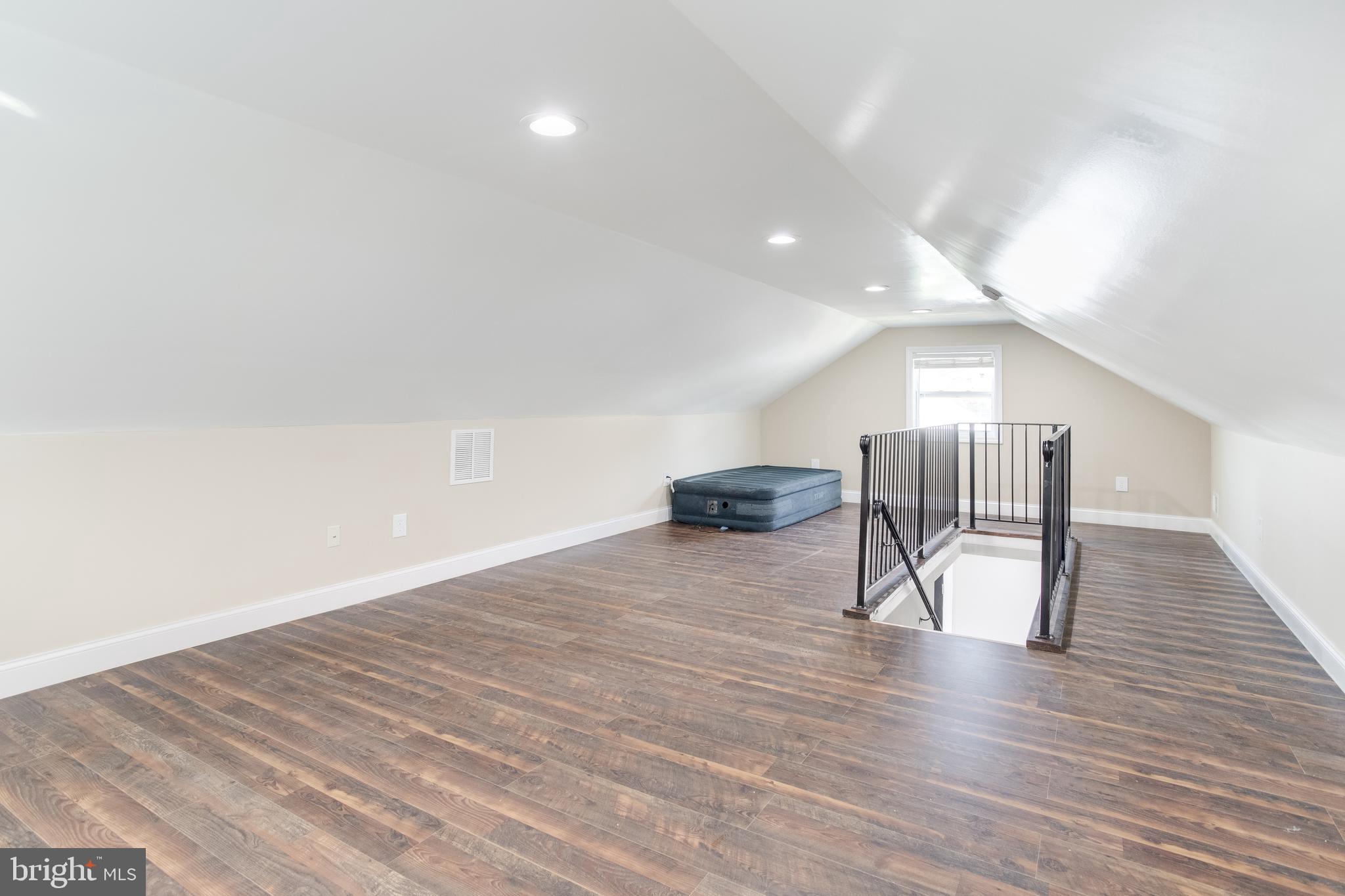 907 Martin Road Essex, MD 21221 - Photo 30 of 38