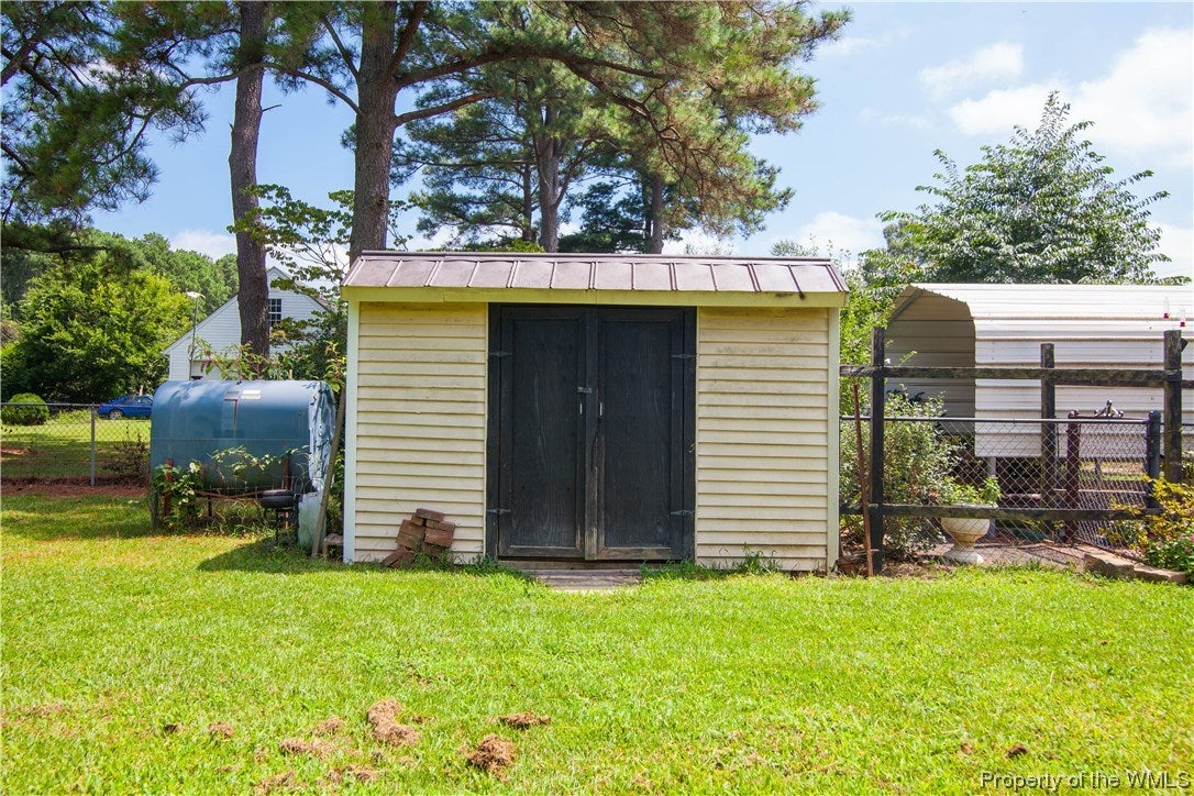 6863 Fields Landing Road Hayes, VA 23072 - Photo 29 of 32 Gallery Image 29