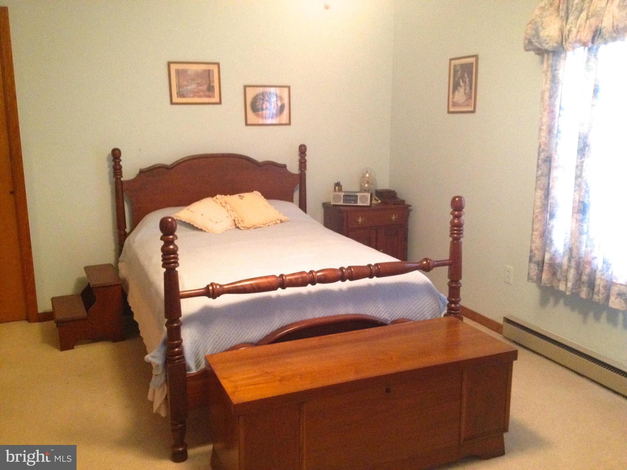 13123 Edgemont Road Smithsburg, MD 21783 - Photo 10 of 15 Bedroom
