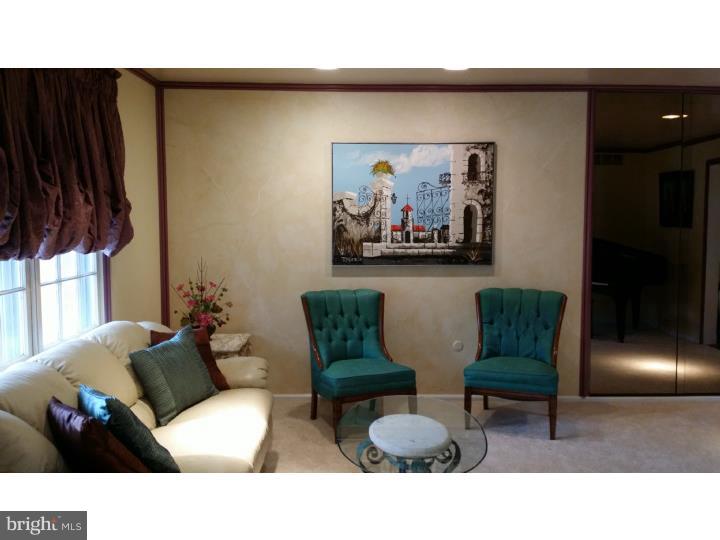 912 Tannerie Run Road Ambler, PA 19002 - Photo 5 of 24 Living Room