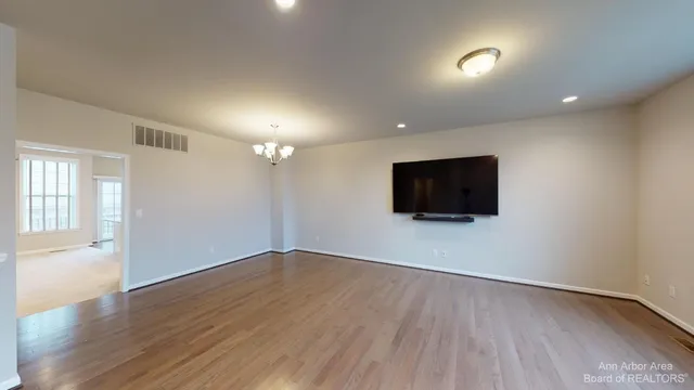 $3,800 | 2794 Ashcombe Dr., Ann Arbor, MI 48105