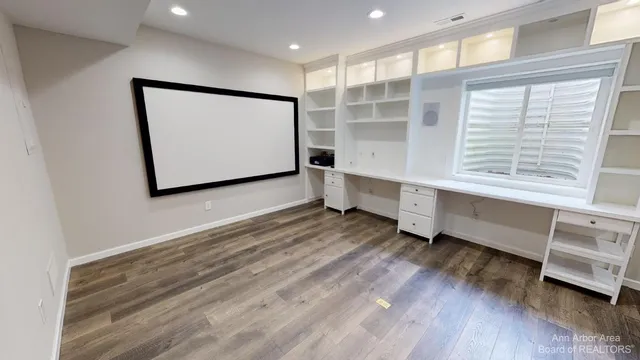 $3,800 | 2794 Ashcombe Dr., Ann Arbor, MI 48105