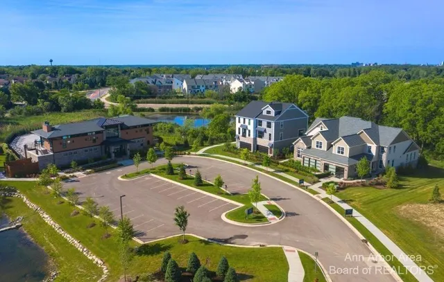 $3,800 | 2794 Ashcombe Dr., Ann Arbor, MI 48105