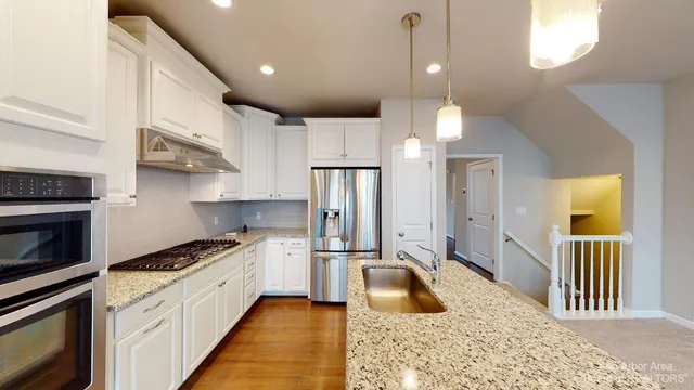 $3,800 | 2794 Ashcombe Dr., Ann Arbor, MI 48105