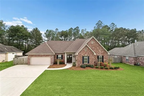$464,900 | 633 Ave De Bellevue, Covington, LA 70433