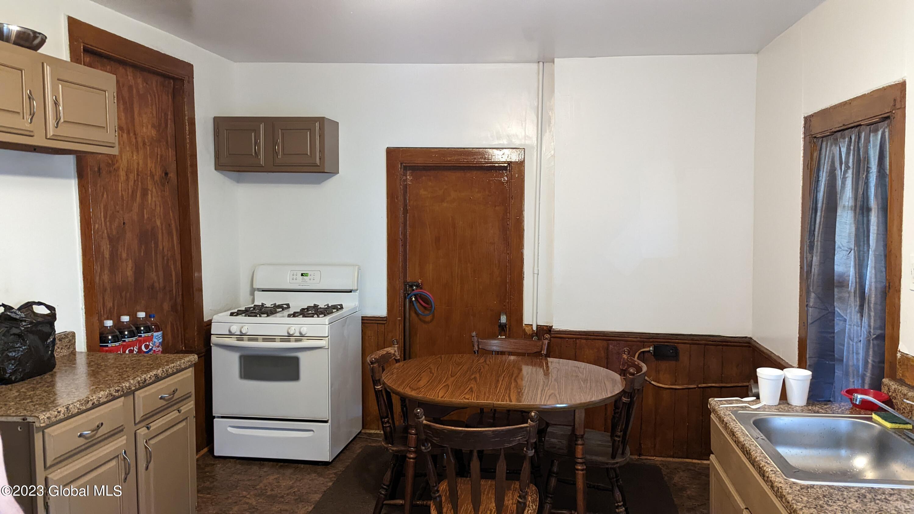 540 2nd Street Troy, NY 12180 - Photo 11 of 26 PXL_20220616_202036263