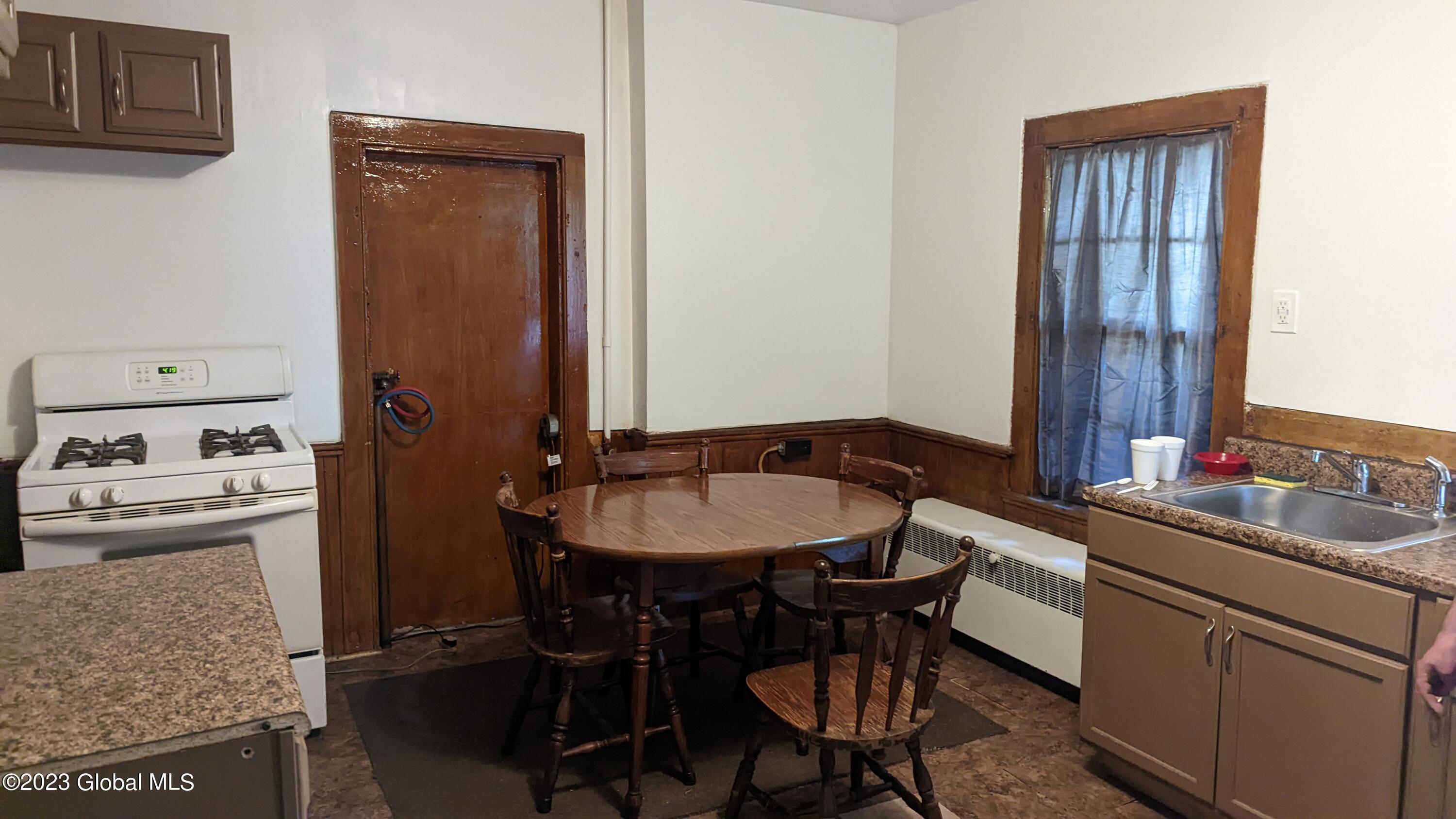 540 2nd Street Troy, NY 12180 - Photo 13 of 26 PXL_20220616_201929924