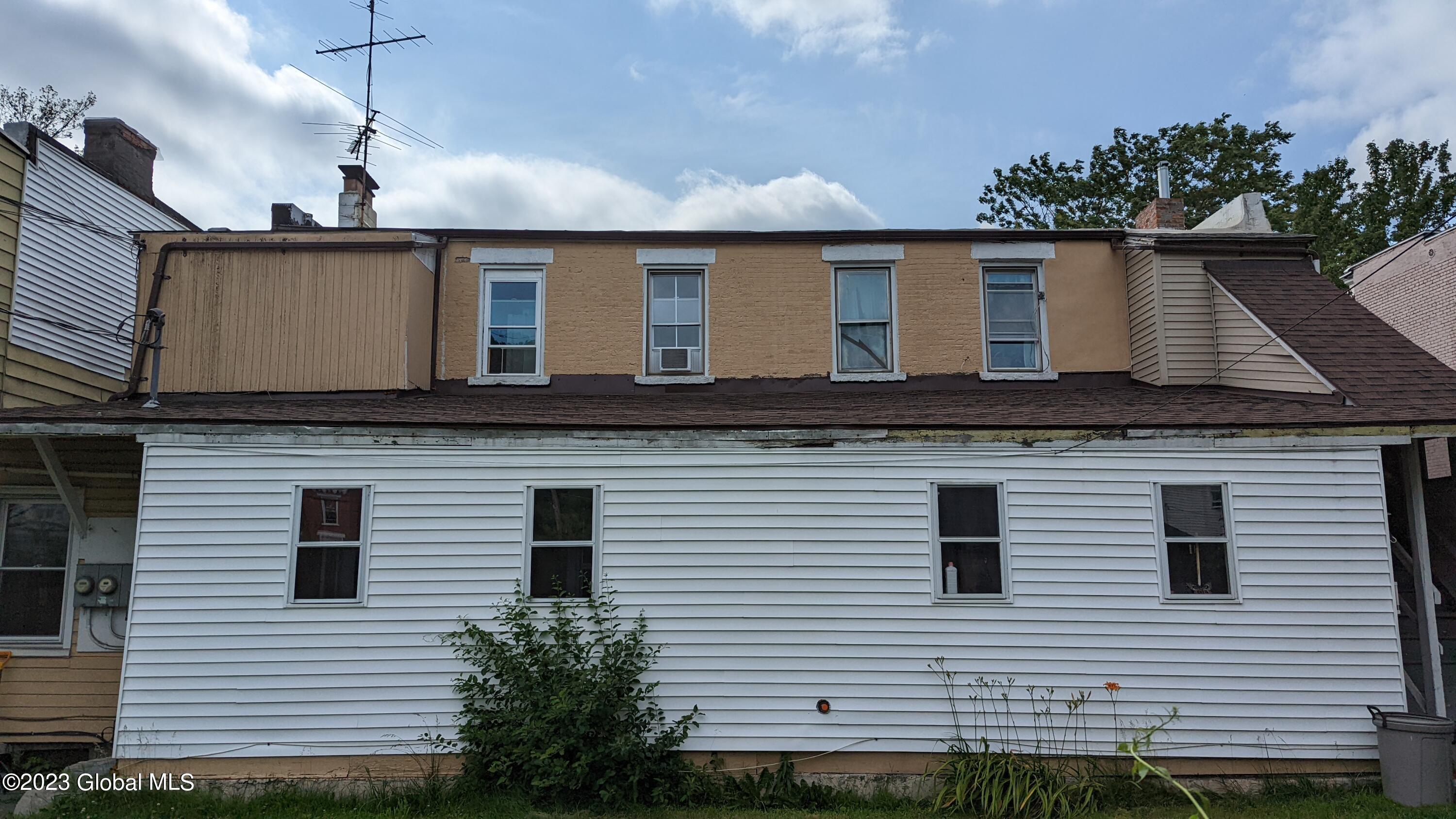 540 2nd Street Troy, NY 12180 - Photo 4 of 26 PXL_20220616_200130301