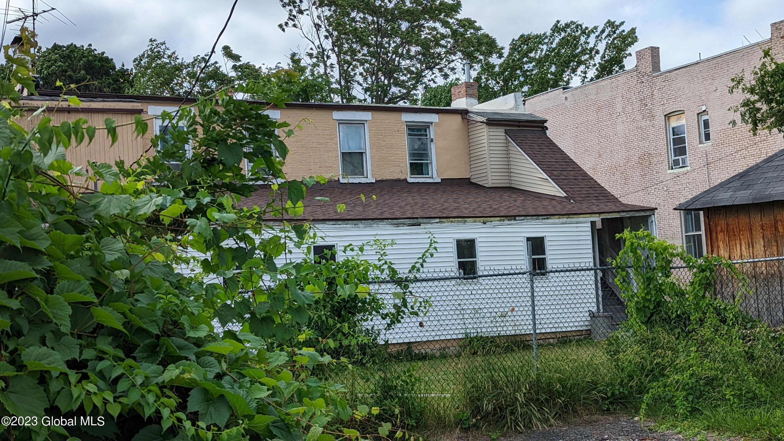 540 2nd Street Troy, NY 12180 - Photo 6 of 26 PXL_20220616_193623861