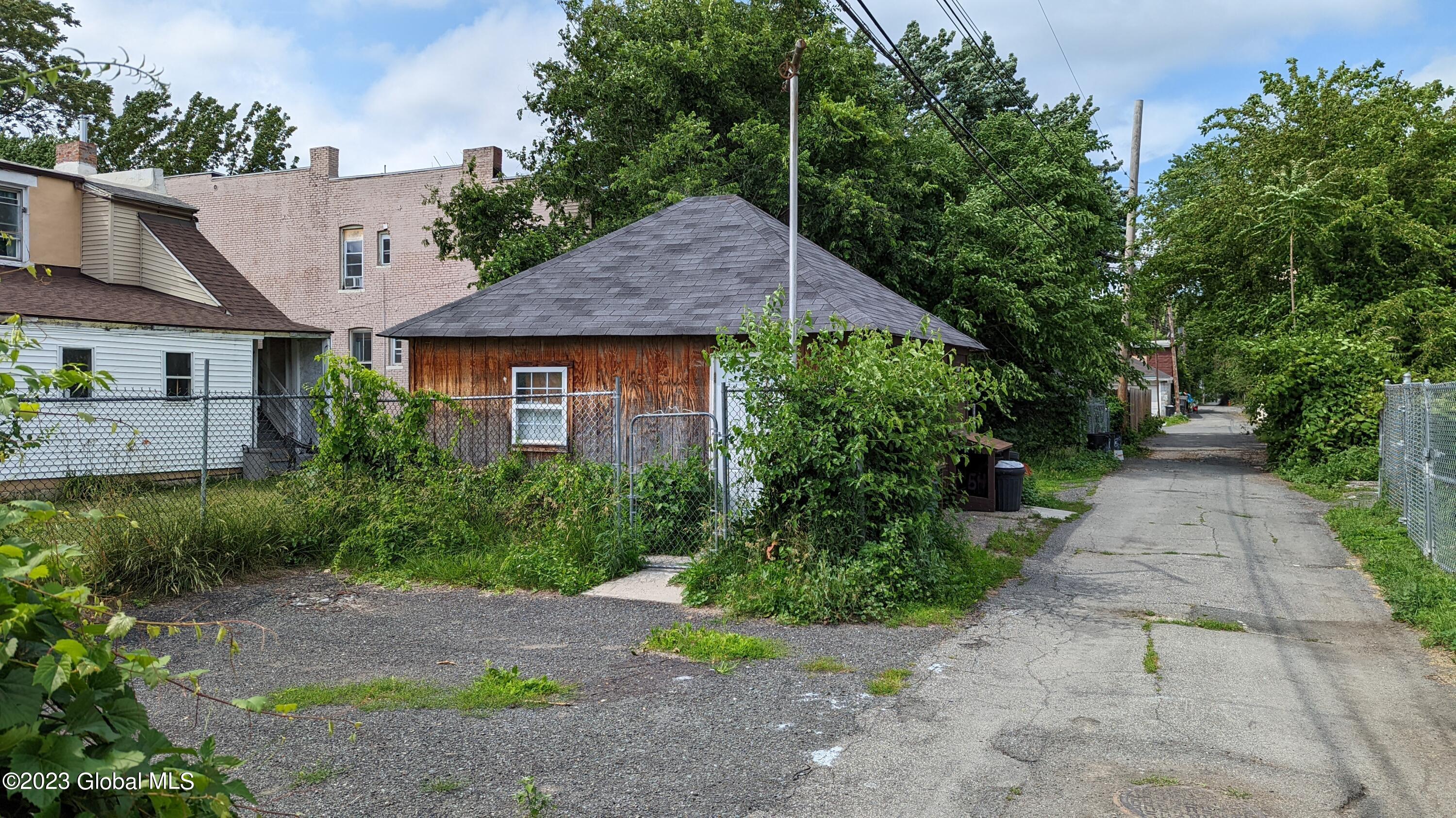 540 2nd Street Troy, NY 12180 - Photo 8 of 26 PXL_20220616_193609350