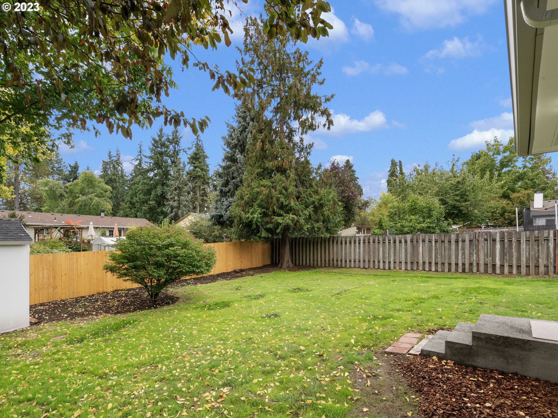 19666 Southwest Deepwell Court Beaverton, OR 97078 - Photo 35 of 41 Gallery Image 35
