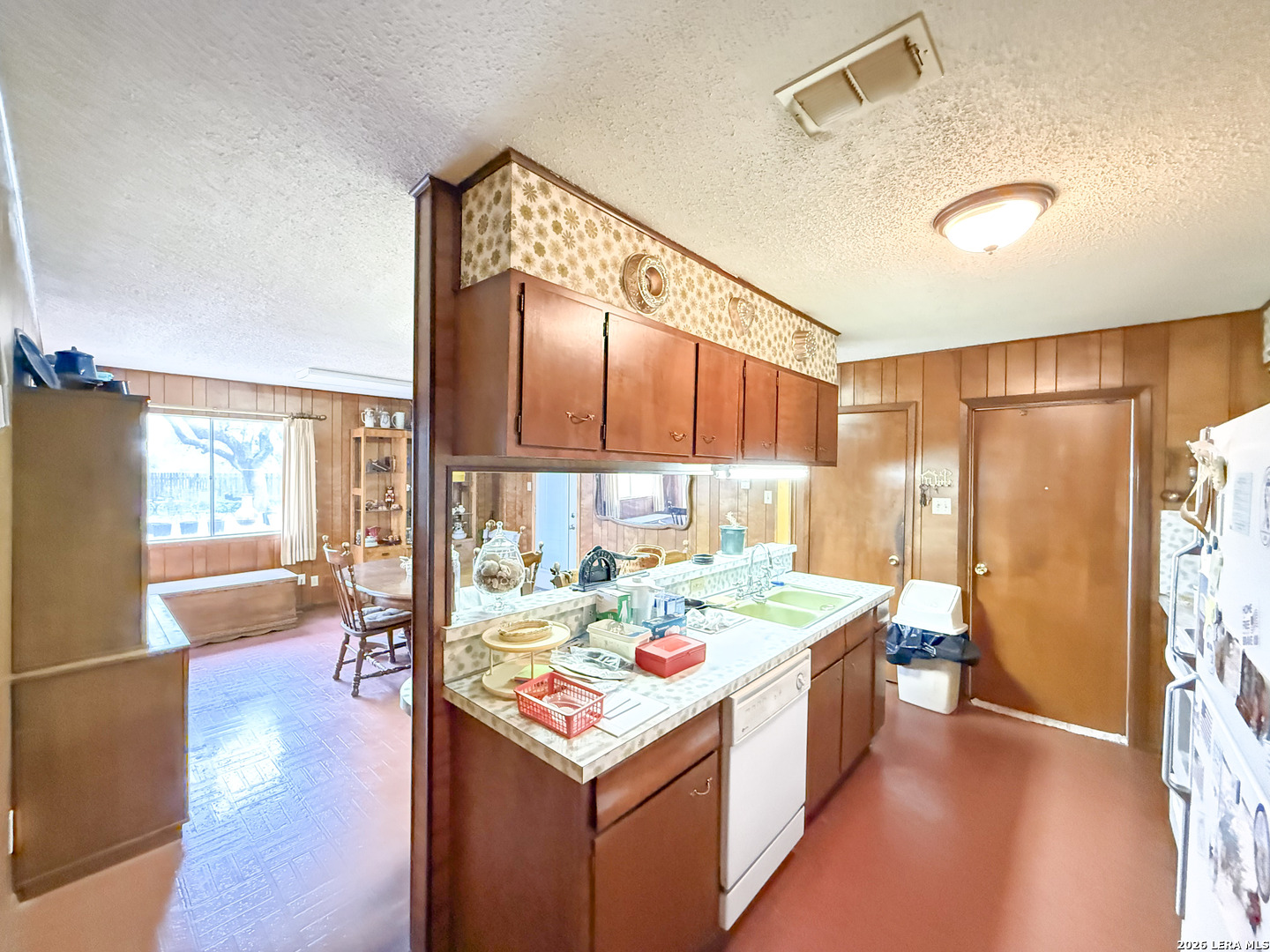 175 Private Road 7744 Devine, TX 78016 - Photo 12 of 24