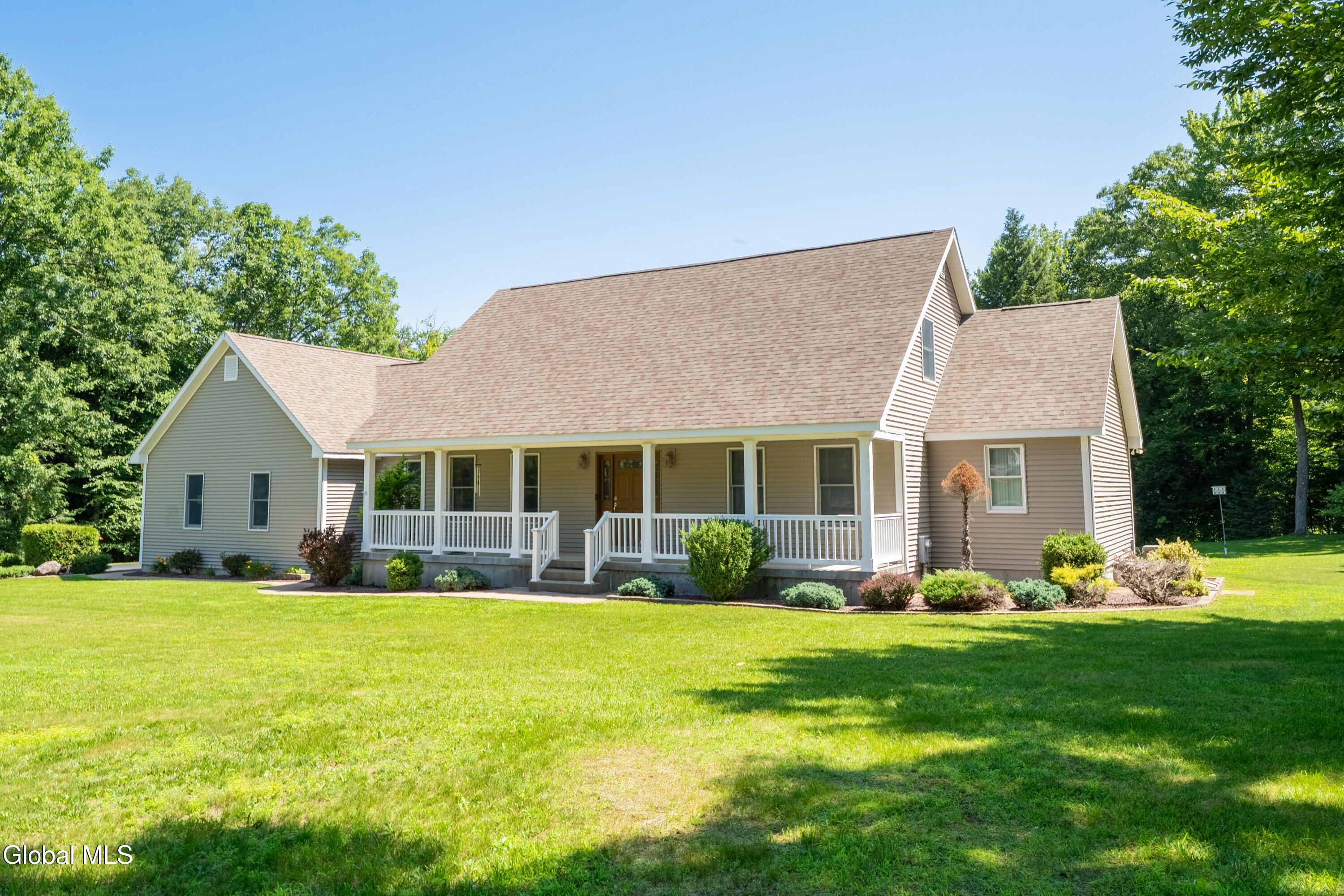 152 Memory Lane Perth, NY 12010 - Photo 1 of 37 152 Memory-41